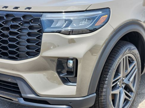 New 2026 Ford Explorer ST-Line w/ ST-Line Street Pack RWD image 6