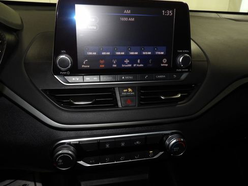 Used 2021 Nissan Altima 2.5 SV image 13