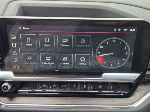 Used 2024 GMC Sierra 1500 SLT image 15