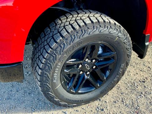 New 2026 Chevrolet Silverado 1500 Custom Trail Boss w/ LPO, Dark Essentials Package image 22