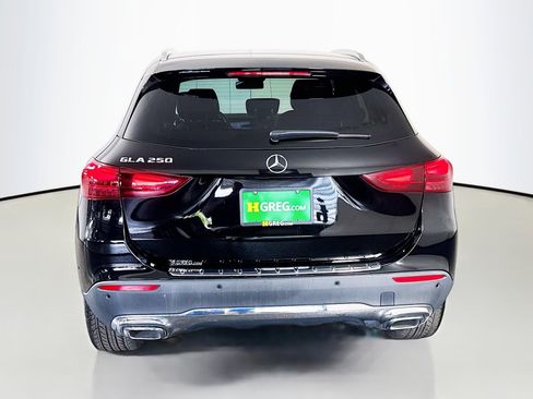 Used 2025 Mercedes-Benz GLA 250 image 8