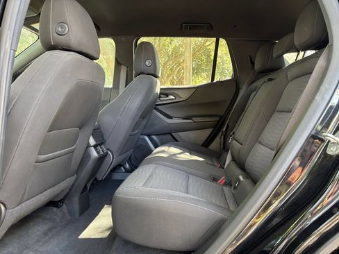 Used 2025 Chevrolet Equinox LT FWD image 25
