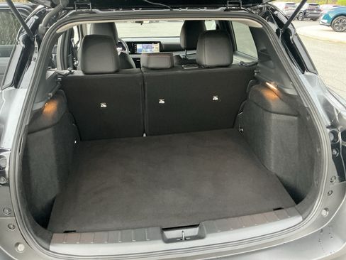 Used 2025 Nissan Kicks SR AWD/4WD image 17