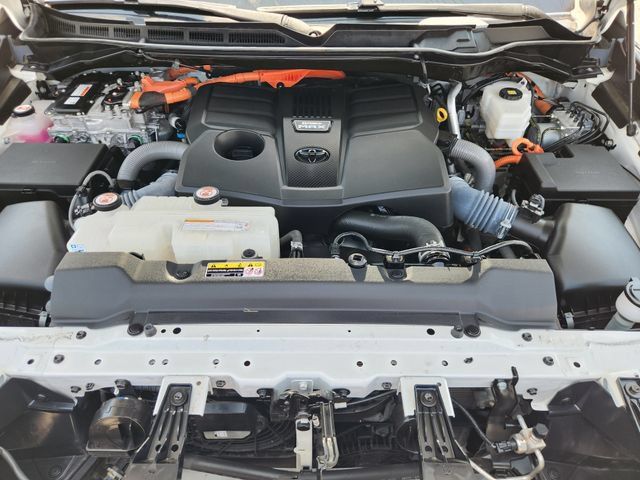Used 2024 Toyota Sequoia Limited RWD image 32