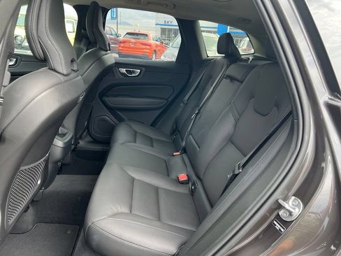 Used 2025 Volvo XC60 B5 Plus w/ Climate Package AWD/4WD image 22