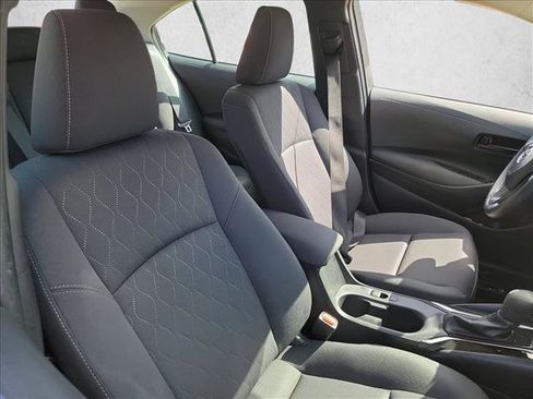 Used 2025 Toyota Corolla LE FWD image 15