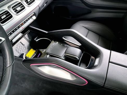 Used 2025 Mercedes-Benz GLE 350 4MATIC image 17