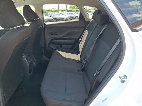 Certified 2024 Hyundai Kona SEL AWD/4WD image 9