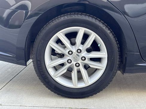 Used 2015 Toyota Avalon XLE image 9