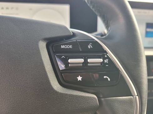 Used 2024 Kia EV6 Light RWD image 26