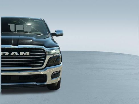 Used 2025 RAM 1500 Laramie AWD/4WD image 38