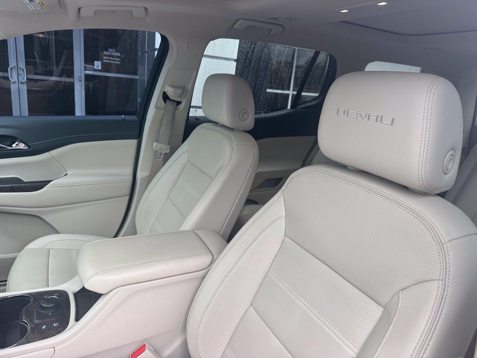 Used 2020 GMC Acadia Denali w/ Trailering Package FWD image 27