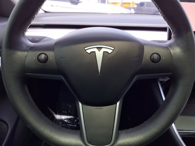 Used 2019 Tesla Model 3 Standard Range Plus RWD image 12