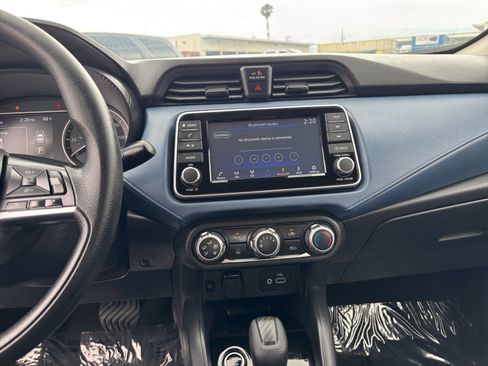 Used 2025 Nissan Versa SV image 17