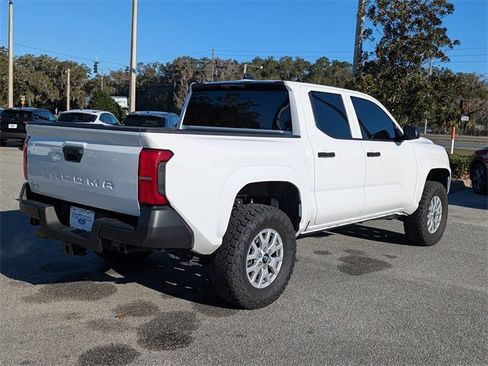 Used 2024 Toyota Tacoma SR image 4