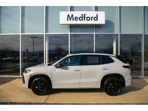 New 2026 Volkswagen Tiguan SE image 7