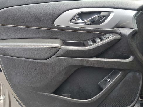 Used 2020 Chevrolet Traverse LT w/ LPO, Floor Liner Package AWD/4WD image 13