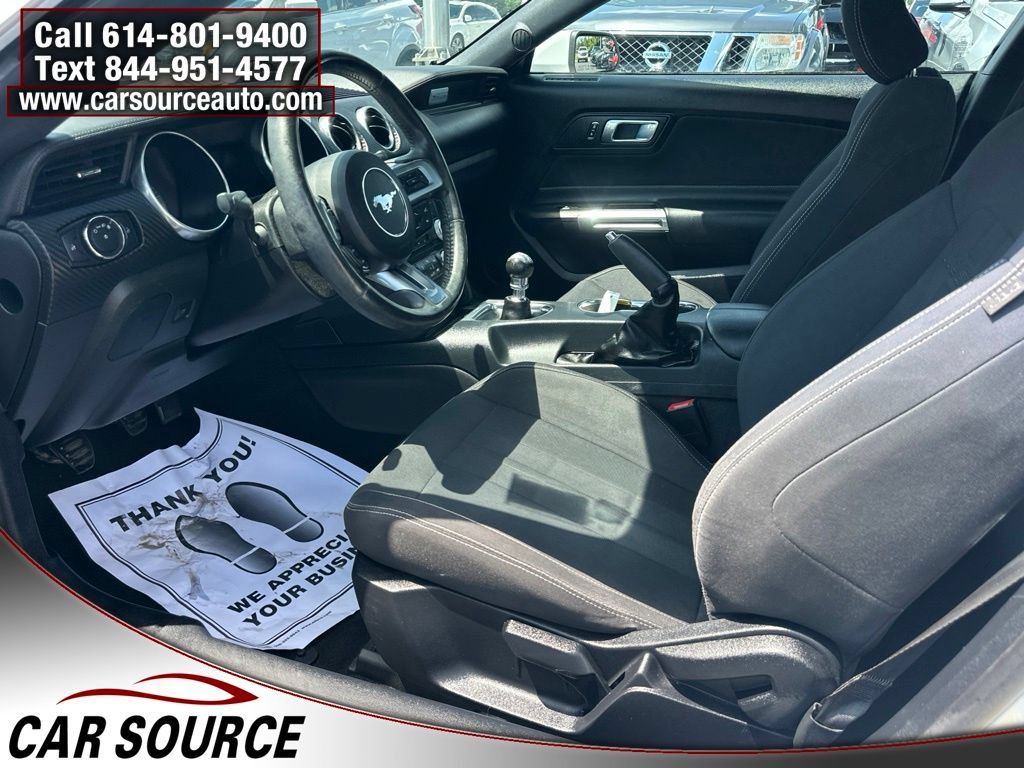 Used 2018 Ford Mustang Coupe RWD image 9