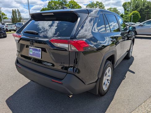 Used 2025 Toyota RAV4 LE AWD/4WD image 6