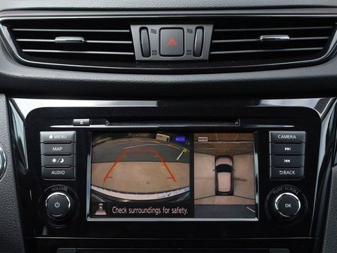 Used 2019 Nissan Rogue Sport SV w/ Technology Package FWD image 37