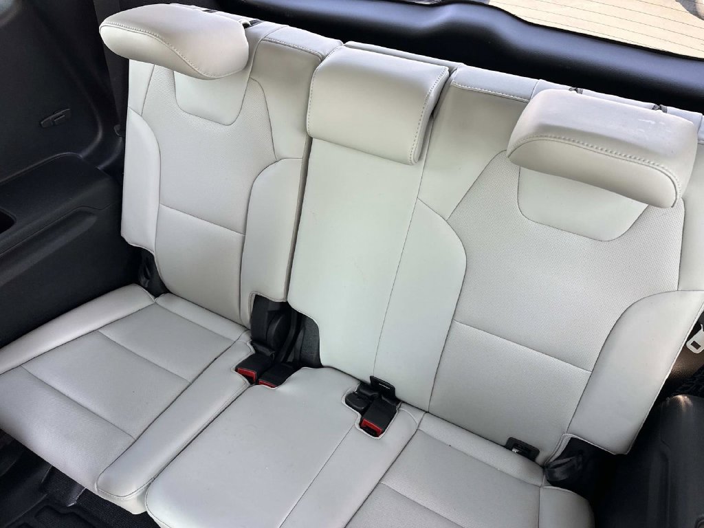 Used 2024 Kia Telluride SX Prestige w/ Towing Package AWD/4WD image 13