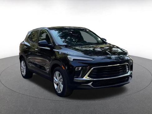 Used 2025 Buick Encore GX Preferred image 3