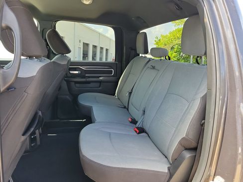 Used 2024 RAM 2500 Big Horn AWD/4WD image 11