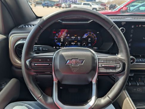 Used 2024 Chevrolet Colorado ZR2 w/ Technology Package image 20