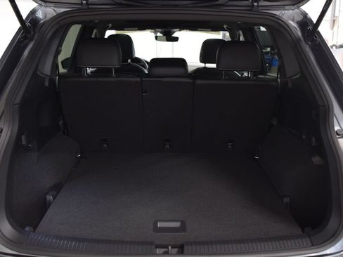 Used 2023 Volkswagen Tiguan SE R-Line AWD/4WD image 23