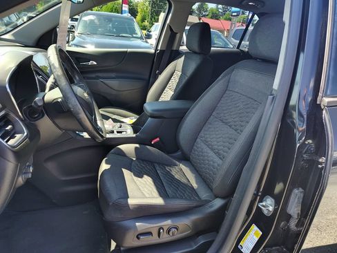 Used 2018 Chevrolet Equinox LT FWD image 8
