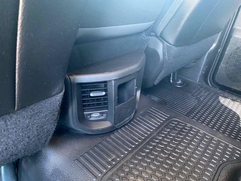 Used 2020 RAM 5500 Tradesman w/ Chrome Appearance Group AWD/4WD image 46