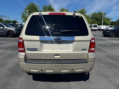 Used 2011 Ford Escape Limited w/ 302A Rapid Spec Order Code FWD image 4