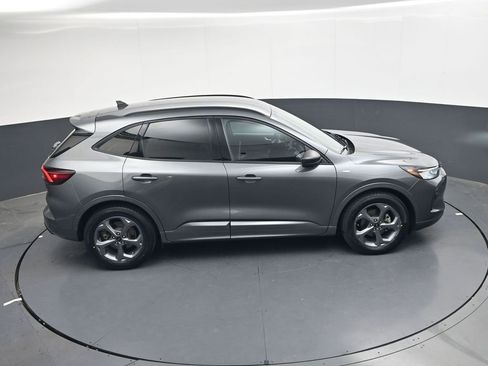 Used 2023 Ford Escape ST-Line FWD image 25