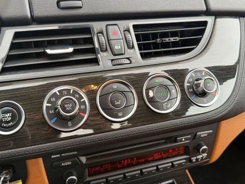 Used 2016 BMW Z4 sDrive28i w/ Sport Package image 25