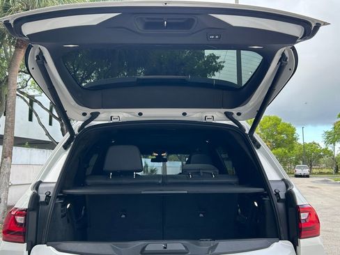 Used 2020 BMW X7 xDrive40i w/ Premium Package AWD/4WD image 47