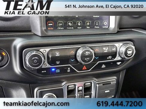 Used 2023 Jeep Wrangler Unlimited Sahara AWD/4WD image 29