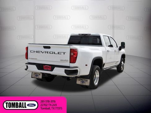 Used 2024 Chevrolet Silverado 3500 High Country w/ High Country Premium Package AWD/4WD image 8