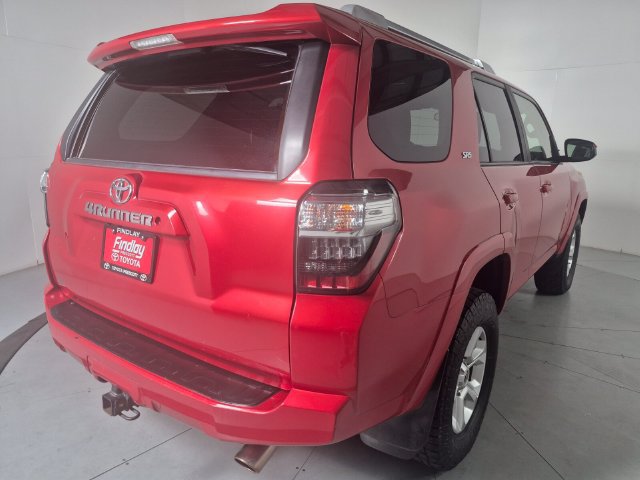 Used 2018 Toyota 4Runner SR5 AWD/4WD image 4