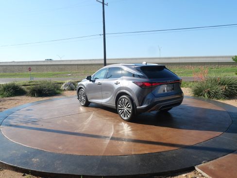 Certified 2023 Lexus RX 350 Premium Plus image 4