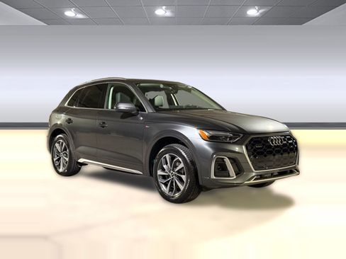 Used 2023 Audi Q5 2.0T Premium w/ Convenience Package image 6