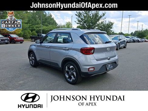 Certified 2026 Hyundai Venue SEL FWD image 24