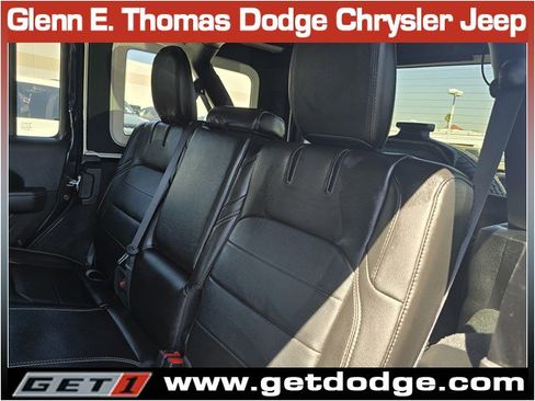 Used 2022 Jeep Wrangler Unlimited Sahara w/ Cold Weather Group image 25