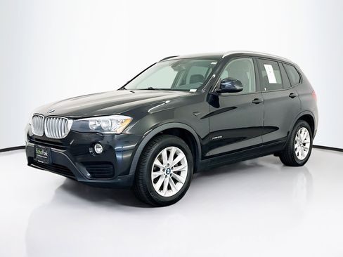 Used 2017 BMW X3 xDrive28i image 3