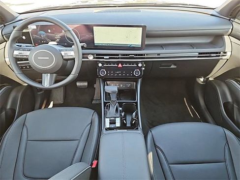 New 2025 Hyundai Santa Cruz Limited image 9