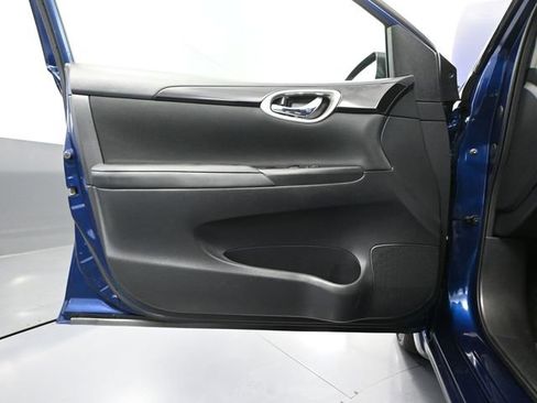 Used 2018 Nissan Sentra SV image 16