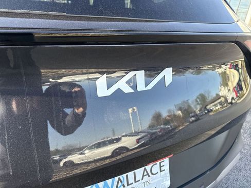 New 2026 Kia Sportage LX FWD image 6