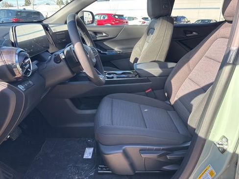 New 2026 Chevrolet Equinox LT w/ Safety and Technology Package AWD/4WD image 24