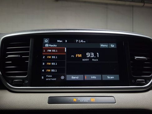 Used 2022 Kia Sportage LX image 27