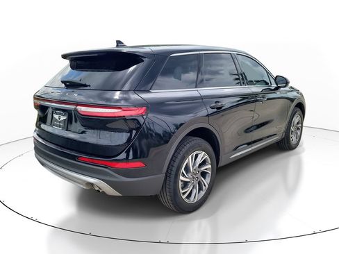 Used 2024 Lincoln Corsair FWD image 2