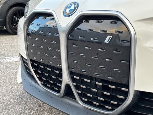 Used 2023 BMW i4 eDrive40 w/ Premium Package image 12